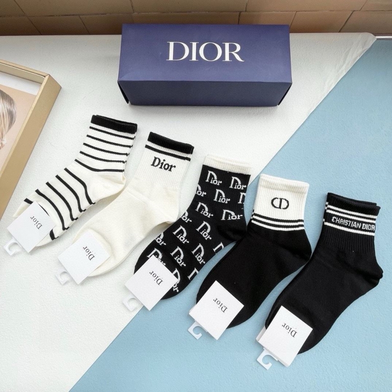 DIOR